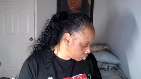 SexyMona online show from September 2025 02:02:01 AM