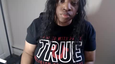 Snapshot of sexymona1218 chatting on February 2026 05:41:01 PM SexyMona online show from February 2026 05:41:01 PM