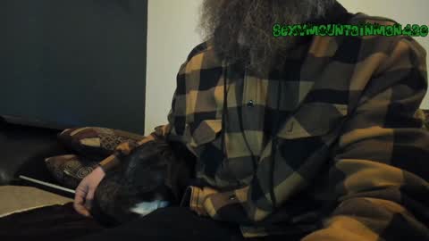 Sexymountainman420 online show from February 2025 09:15:01 PM