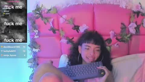 N A F online show from October 2025 07:23:01 AM