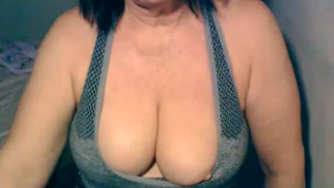 AnneSofia online show from September 2025 09:50:01 PM
