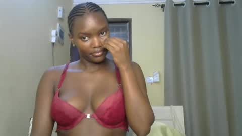 Lee online show from March 2025 12:17:01 PM