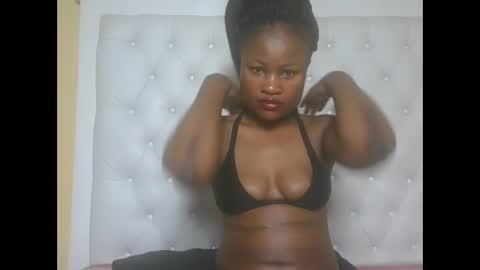 queenivy online show from September 2025 04:56:01 PM