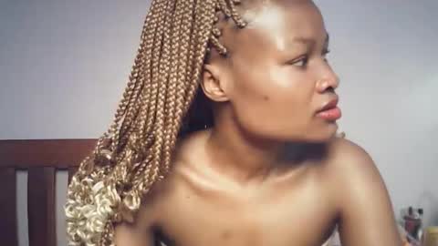 queenivy online show from January 2026 02:53:02 PM