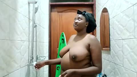 sexyquin1 online show from June 2026 04:33:02 PM