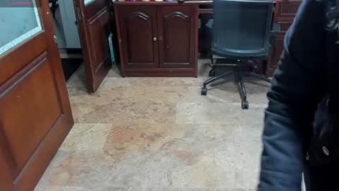 R A C H E L online show from November 2025 12:27:02 PM