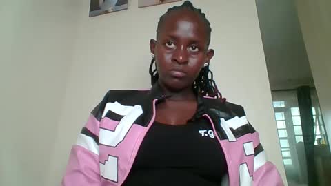 Snapshot of sexyreddebony chatting on December 2024 10:28:02 AM sexyreddebony online show from December 2024 10:28:02 AM