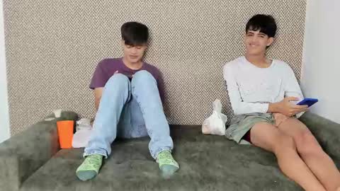 MATIAS-18   THIAHO -18  MAX-19  NICOKALY-19  CAIN-19   MOD ESTEBAN online show from February 2025 01:03:01 PM