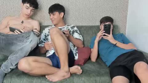 MATIAS-18   THIAHO -18  MAX-19  NICOKALY-19  CAIN-19   MOD ESTEBAN online show from March 2025 01:24:02 PM