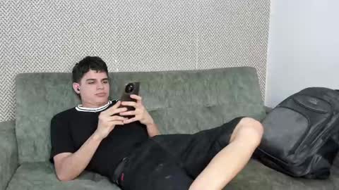 MATIAS-18   THIAHO -18  MAX-19  NICOKALY-19  CAIN-19   MOD ESTEBAN online show from October 2025 07:34:02 PM