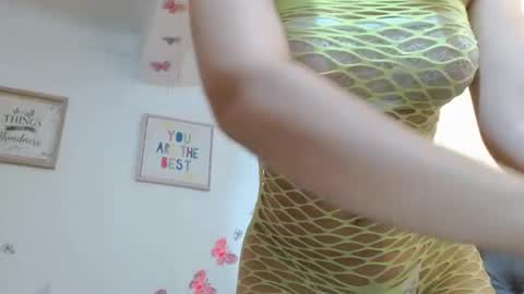 Snapshot of sexysafiravenus chatting on June 2026 05:38:02 PM Venus Independent Model online show from June 2026 05:38:02 PM