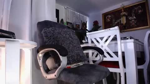    online show from January 2025 12:18:01 PM