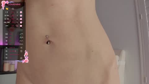 Snapshot of sexytemptation6969 chatting on September 2025 06:29:01 PM Estee online show from September 2025 06:29:01 PM