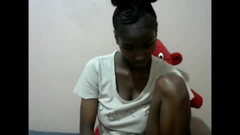 Snapshot of sexytinyy chatting on May 2026 09:44:02 PM maria online show from May 2026 09:44:02 PM