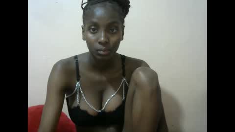 Snapshot of sexytinyy chatting on May 2026 10:48:01 PM maria online show from May 2026 10:48:01 PM