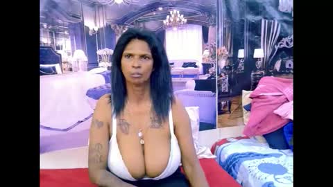 sexyva4u2luv online show from February 2026 01:31:01 PM