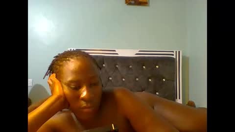 VIVIAN online show from February 2025 08:14:02 PM