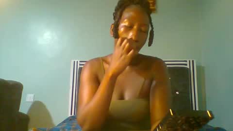 VIVIAN online show from March 2025 11:46:01 PM