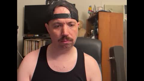 Snapshot of sfgiants1982 chatting on September 2025 10:48:02 PM sfgiants1982 online show from September 2025 10:48:02 PM