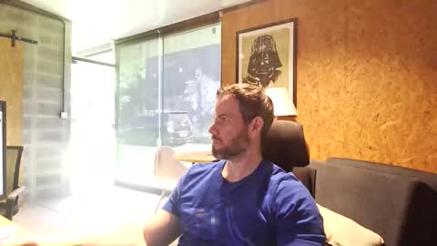 shad0w_hunter online show from April 2026 03:02:02 PM