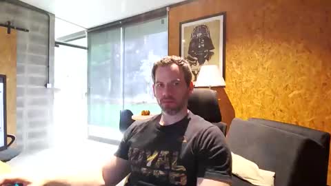 shad0w_hunter online show from April 2026 01:17:02 PM