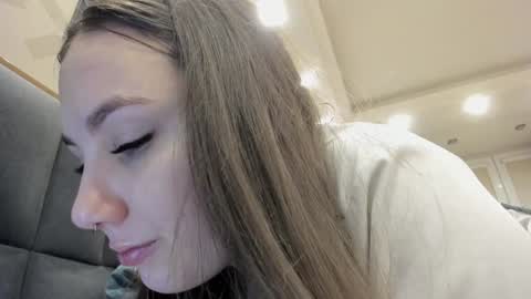 shadow_raffi online show from December 2024 03:18:02 AM