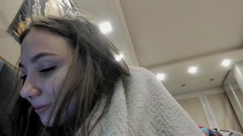 shadow_raffi online show from December 2024 02:49:02 PM