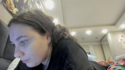 shadow_raffi online show from February 2025 01:58:02 AM