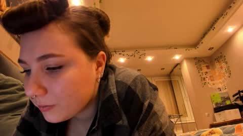 shadow_raffi online show from November 2025 03:19:01 AM