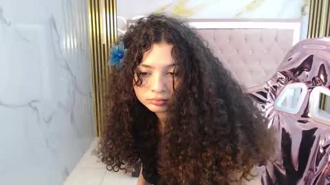 Shalon  online show from January 2025 04:08:01 PM