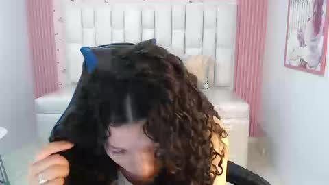 Shalon  online show from September 2025 01:00:02 PM