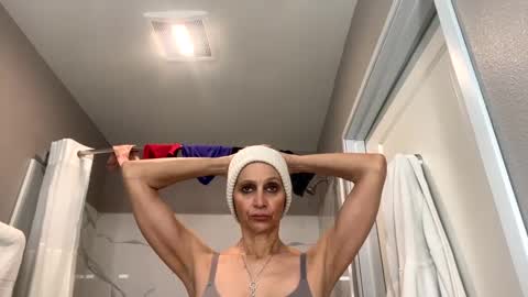 Shaman Woman online show from February 2025 03:30:02 AM