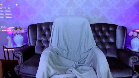 Lessi online show from November 2025 02:27:02 PM