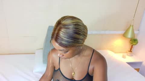 Catalina online show from October 2025 08:07:02 PM