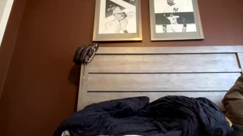 ShaneConn online show from December 2025 07:40:02 PM