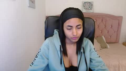 shanelle online show from March 2025 03:39:01 AM