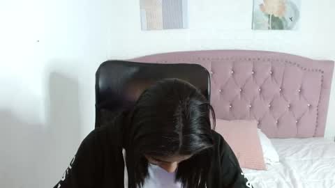 shanelle online show from September 2025 03:19:02 AM