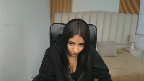 Snapshot of shaneelle chatting on May 2026 12:11:01 PM shanelle online show from May 2026 12:11:01 PM