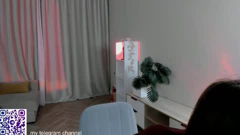 me name is Mia online show from January 2026 05:39:01 PM