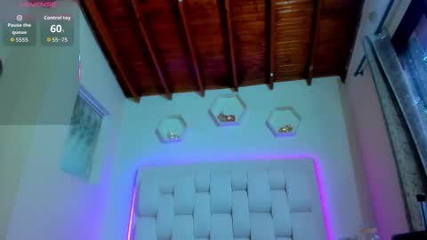 Snapshot of shannakendall chatting on September 2025 02:17:02 PM Shana online show from September 2025 02:17:02 PM