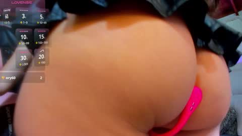 Snapshot of shannakendall chatting on September 2025 01:44:02 PM Shana online show from September 2025 01:44:02 PM