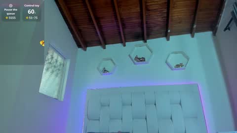 Snapshot of shannakendall chatting on November 2025 03:05:02 PM Shana online show from November 2025 03:05:02 PM