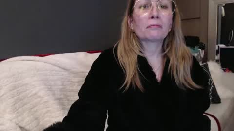 Snapshot of shannon07 chatting on February 2025 01:13:02 AM Shannon07 online show from February 2025 01:13:02 AM