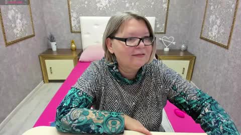 Shannon online show from January 2025 05:16:01 AM