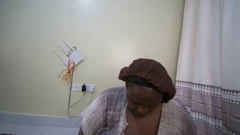 shanny_123 online show from October 2025 05:44:02 AM