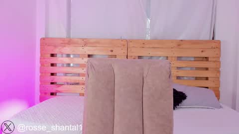 Shantal online show from September 2025 12:08:02 PM