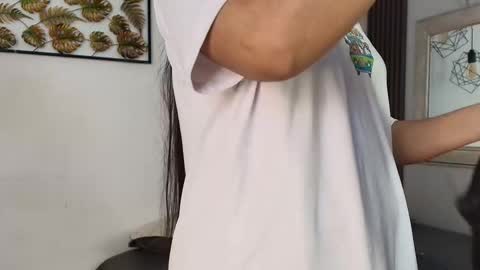 SHANON online show from November 2025 12:16:02 PM