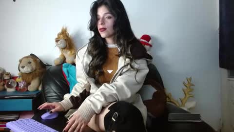 Snapshot of shantal_houston chatting on February 2026 10:10:02 PM Shantal online show from February 2026 10:10:02 PM