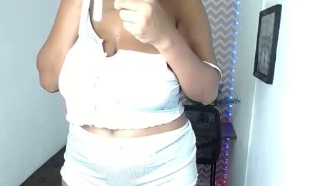 Dayana online show from May 2026 05:33:01 PM