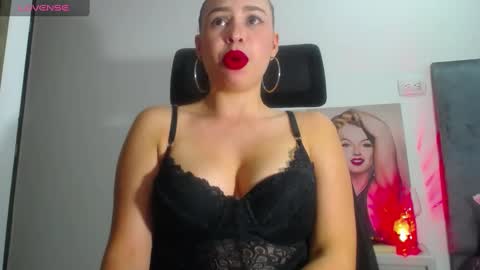 Shantal  online show from December 2024 09:24:02 PM